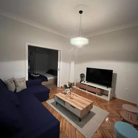 Thesshouse: In The Heart Of City